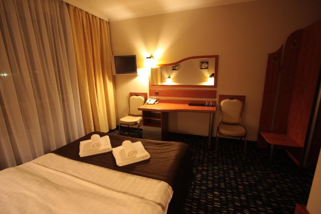 Hotel Orion Σοσνόβιετς Δωμάτιο φωτογραφία